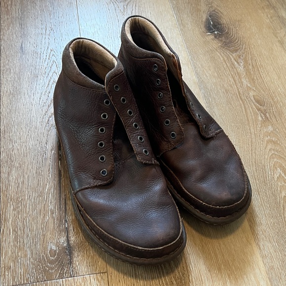 Born Gently Used Boots‎ Distressed Leather Ankle Lace Up Casual Brown Mens 9M - Picture 1 of 12